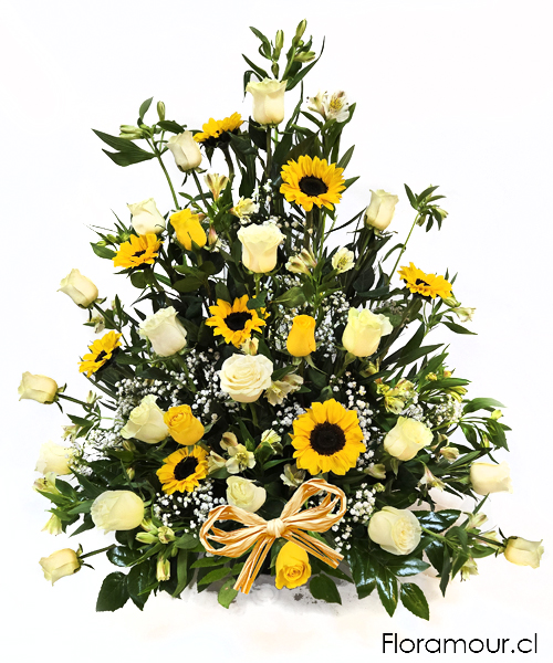 Arreglo clásico de rosas y girasoles