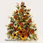 Arreglo floral decorativo confeccionado en flores artificiales y secas sobre base cer�mica tono blanco invierno.
Consulte por otras posibilidades de dise�o y combinaci�n de colores 222341993 (S�lo Santiago) Producto �nico y exclusivo  (80x70cms)