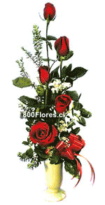 Distinguida y clsica composicin de rosas importadas. 
(Recuerde que en el paso siguiente usted puede realzarlo son un regalo de complemento) Considere algn cambio posible de color de las rosas segn el lugar geogrfico de destino. Se buscar siempre la mejor opcin garantizando la calidad y duracin del producto.