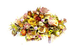 Ordene su centro de mesa telefnicamente especificando detalles, textura y colorido. (56 2)234 17 93 
Las decoraciones con flores secas y/o artificiales pueden durar muchos aos por lo que aconsejamos definir sus preferencias personalmente, describiendo el ambiente donde ser ubicado este arreglo floral. 
